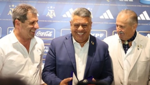 Uñac viajó a Estados Unidos para acompañar al “Chiqui” Tapia y ver la Copa América