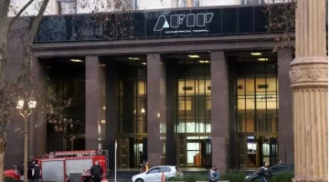 Ganancias: AFIP reglamentó las modificaciones y los sueldos de junio quedarán excluidos Ganancias: AFIP reglamentó las modificaciones y los sueldos de junio quedarán excluidos