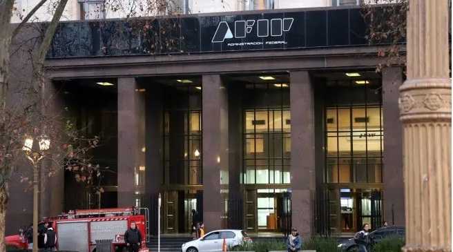 Ganancias: AFIP reglamentó las modificaciones y los sueldos de junio quedarán excluidos Ganancias: AFIP reglamentó las modificaciones y los sueldos de junio quedarán excluidos