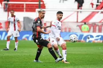 Agónica victoria de Newell’s ante Barracas Central en el debut de Sebastián Méndez Agónica victoria de Newell’s ante Barracas Central en el debut de Sebastián Méndez
