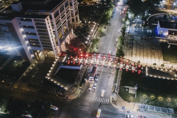 Anuncian un ahorro superior a 2.100 millones de pesos en la ‘boleta de la luz’ de los edificios públicos de San Juan