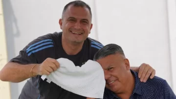 El Chiqui Tapia contó la verdad sobre el video en el que un dirigente de la AFA le seca la transpiración El Chiqui Tapia contó la verdad sobre el video en el que un dirigente de la AFA le seca la transpiración