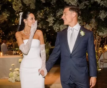 Oriana Sabatini y Paulo Dybala publicaron el álbum de fotos de su casamiento Oriana Sabatini y Paulo Dybala publicaron el álbum de fotos de su casamiento