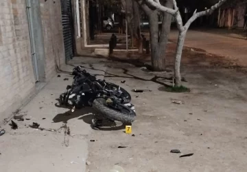 Un joven motociclista falleció en el hospital tras chocar contra un poste Un joven motociclista falleció en el hospital tras chocar contra un poste