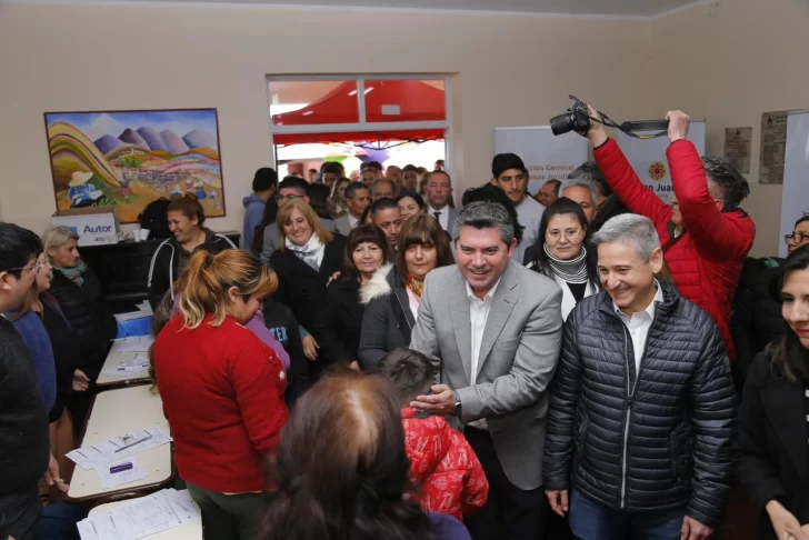 El operativo integral se desplegó en San Martín, con la presencia del gobernador Marcelo Orrego El operativo integral se desplegó en San Martín, con la presencia del gobernador Marcelo Orrego