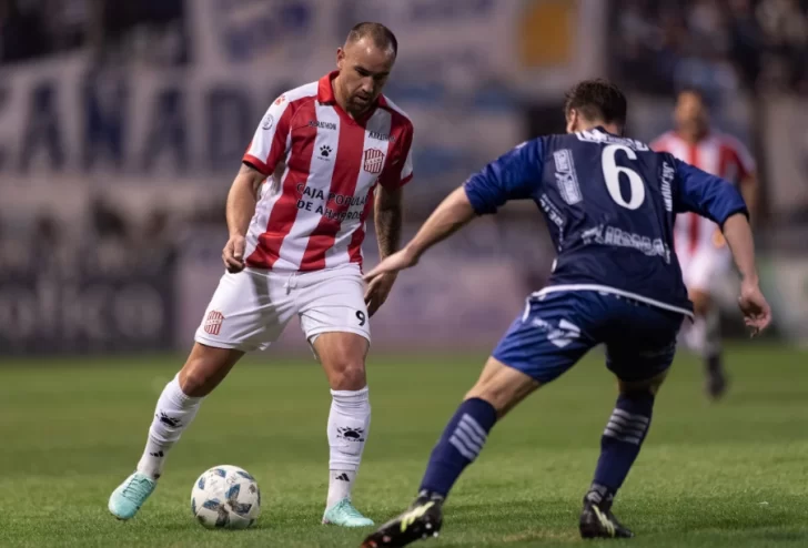 San Martín ahora comparte la punta de la Zona A con su homónimo tucumano