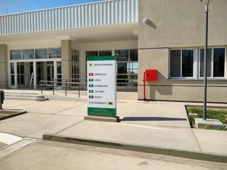 Un enfermero admitió que besó y manoseó a una paciente del Hospital Lanteri Un enfermero admitió que besó y manoseó a una paciente del Hospital Lanteri