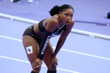 Quién es Ebony Morrison, la atleta de Liberia que causó furor por su look en la ceremonia de cierre de los JJOO Quién es Ebony Morrison, la atleta de Liberia que causó furor por su look en la ceremonia de cierre de los JJOO