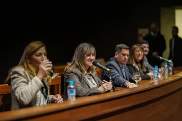 Ampliaron el programa “Transformar la secundaria”, que tendrá más escuelas y profesores de Nivel Superior Ampliaron el programa “Transformar la secundaria”, que tendrá más escuelas y profesores de Nivel Superior