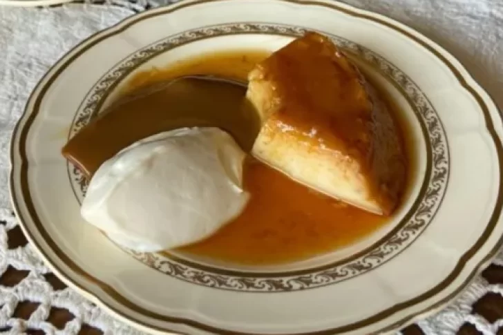 Receta de flan con dulce de leche y crema chantilly: cómo preparar este verdadero manjar