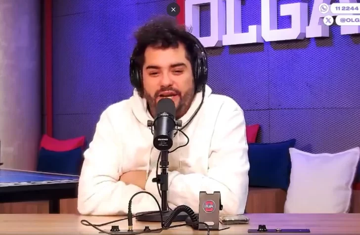 Homero Pettinato regresó a su programa tras el escándalo y le pidió disculpas a Javier Milei Homero Pettinato regresó a su programa tras el escándalo y le pidió disculpas a Javier Milei