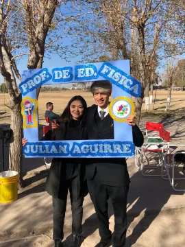 Del drama a la alegría: se recibió el joven que 9 meses atrás casi pierde la vida cuando una pesa de 100 kg le destruyó la tráquea Del drama a la alegría: se recibió el joven que 9 meses atrás casi pierde la vida cuando una pesa de 100 kg le destruyó la tráquea