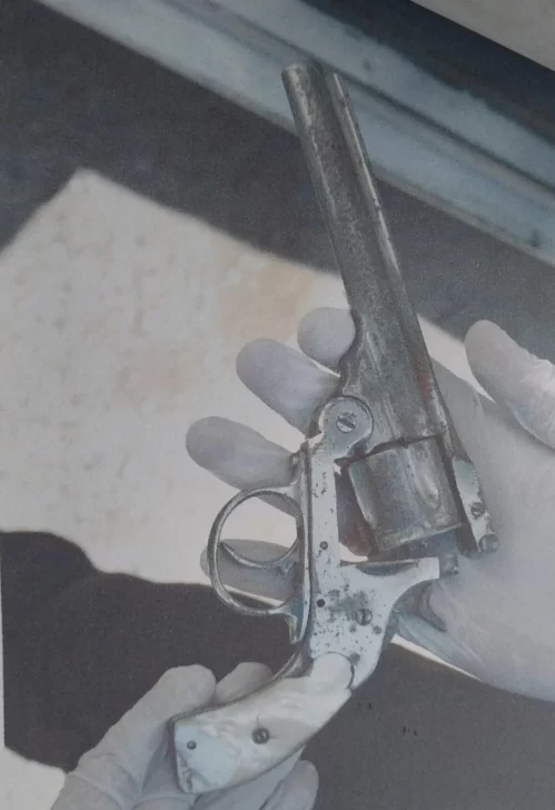 Días de furia: Quiso estacionar en un puente y el dueño lo corrió con un arma Días de furia: Quiso estacionar en un puente y el dueño lo corrió con un arma