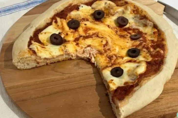 Receta de pizza al molde: cómo preparar un clásico que gusta a todos
