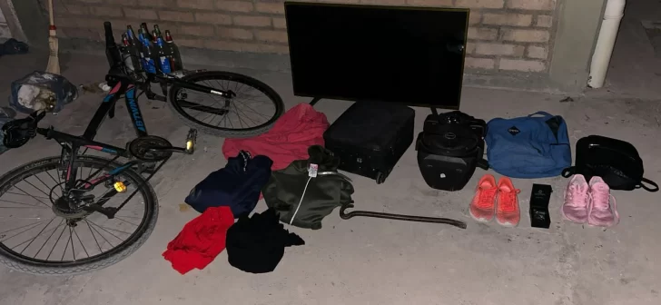 Se robó un televisor y una bicicleta pero fue detenido a las pocas cuadras Se robó un televisor y una bicicleta pero fue detenido a las pocas cuadras