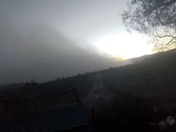 Llegó el viento Sur y la temperatura bajó de golpe más de 10 grados Llegó el viento Sur y la temperatura bajó de golpe más de 10 grados