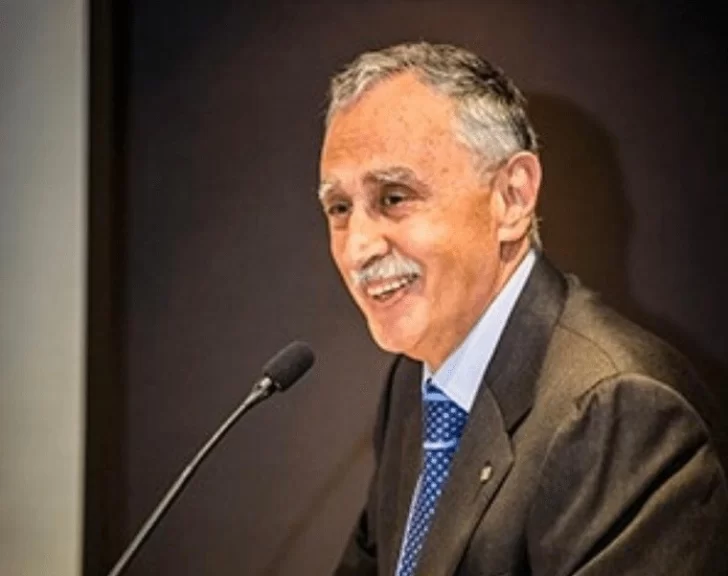 Mario Lugones asumirá al frente del Ministerio de Salud Mario Lugones asumirá al frente del Ministerio de Salud