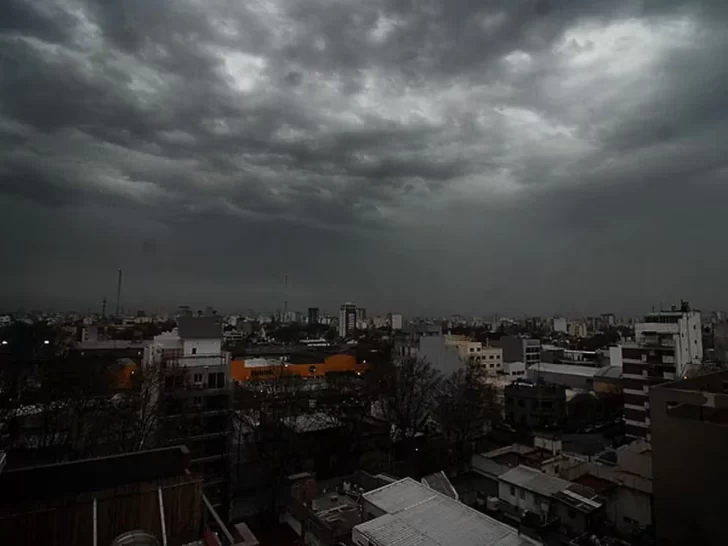 Qué es la “lluvia negra”, el fenómeno que se espera afecte a la Argentina Qué es la “lluvia negra”, el fenómeno que se espera afecte a la Argentina