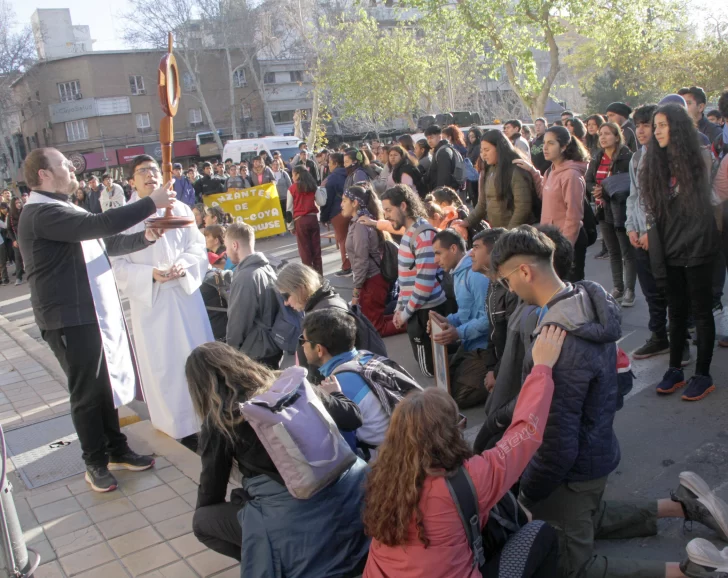 DCC020924-005F03-728x578