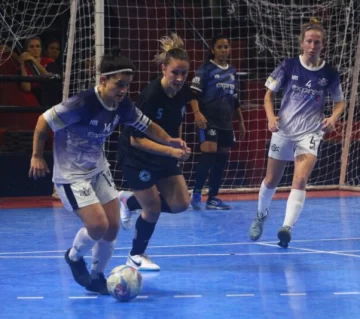 El Cantoni, con acción del futsal El Cantoni, con acción del futsal