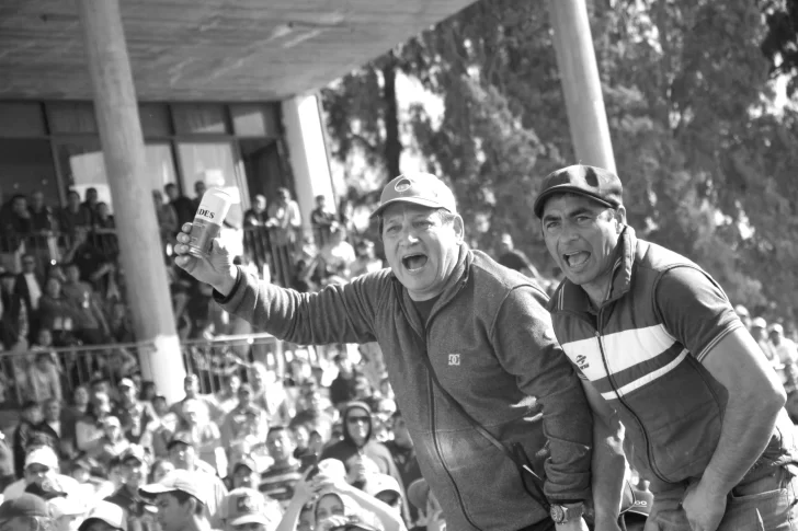 12 postales de la fiesta del turf sanjuanino 12 postales de la fiesta del turf sanjuanino