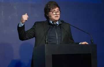 El PBI de la Argentina cayó 3,4% en los primeros 6 meses del gobierno de Milei El PBI de la Argentina cayó 3,4% en los primeros 6 meses del gobierno de Milei