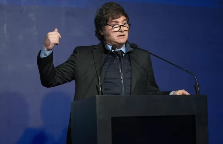 El PBI de la Argentina cayó 3,4% en los primeros 6 meses del gobierno de Milei El PBI de la Argentina cayó 3,4% en los primeros 6 meses del gobierno de Milei