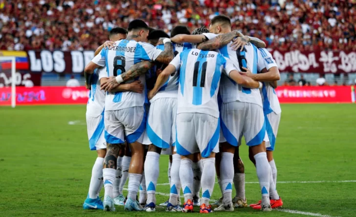 Sonríe Lionel Scaloni: la Selección argentina contaría con dos regresos pesados para enfrentar a Bolivia Sonríe Lionel Scaloni: la Selección argentina contaría con dos regresos pesados para enfrentar a Bolivia