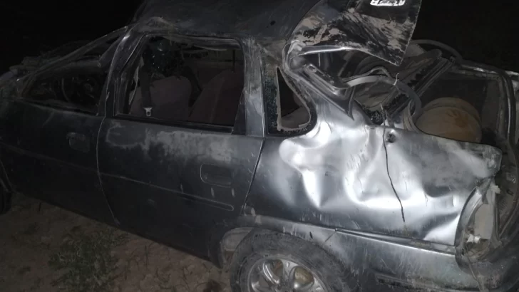 Tragedia en 25 de Mayo: joven conductor volcó, salió despedido del vehículo y falleció en el lugar Tragedia en 25 de Mayo: joven conductor volcó, salió despedido del vehículo y falleció en el lugar