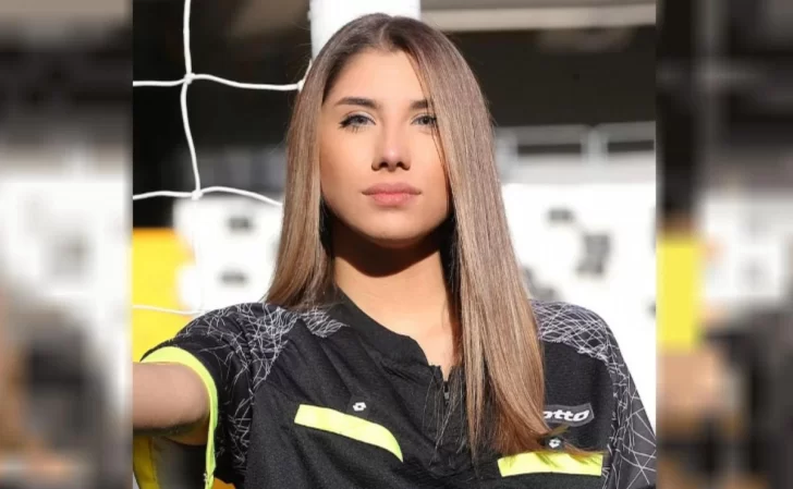 Suspenden de por vida a una árbitro y a un dirigente tras filtrarse un video hot Suspenden de por vida a una árbitro y a un dirigente tras filtrarse un video hot