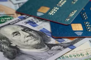 AFIP inicia la devolución de Impuesto a las Ganancias y Bienes Personales para dólar tarjeta y dólar ahorro AFIP inicia la devolución de Impuesto a las Ganancias y Bienes Personales para dólar tarjeta y dólar ahorro