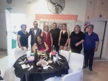 Mónica Isabel Pereyra festejó sus 60 años rodeada de familiares y amigos Mónica Isabel Pereyra festejó sus 60 años rodeada de familiares y amigos