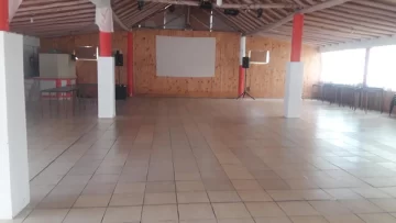 Ladrón robó en un salón de fiestas y luego mostró sus genitales a la víctima Ladrón robó en un salón de fiestas y luego mostró sus genitales a la víctima