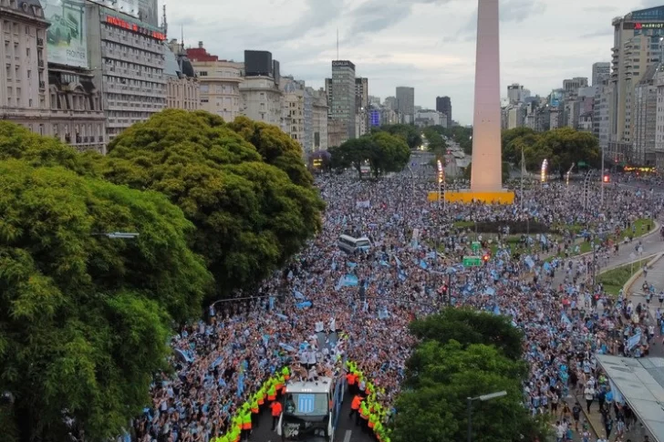 Racing, de fiesta en el Obelisco