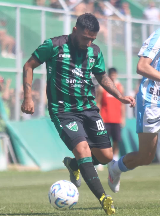 González pasó la prueba y jugará