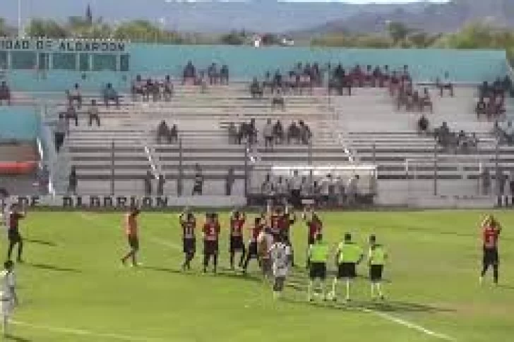 Se juegan los partidos de ida en Jáchal y La Bebida