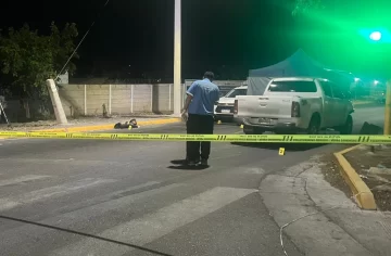 Muerte en una esquina con semáforos: un motociclista falleció tras chocar contra una camioneta Muerte en una esquina con semáforos: un motociclista falleció tras chocar contra una camioneta