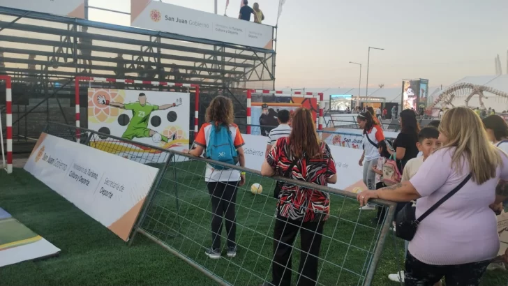 La “mini ciudad” deportiva que es un imán en la feria, tanto para chicos como para grandes La “mini ciudad” deportiva que es un imán en la feria, tanto para chicos como para grandes