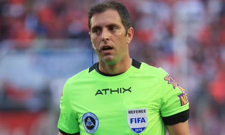 Polémico y con castigo: San Martín conoce el árbitro para el choque clave ante Chicago Polémico y con castigo: San Martín conoce el árbitro para el choque clave ante Chicago