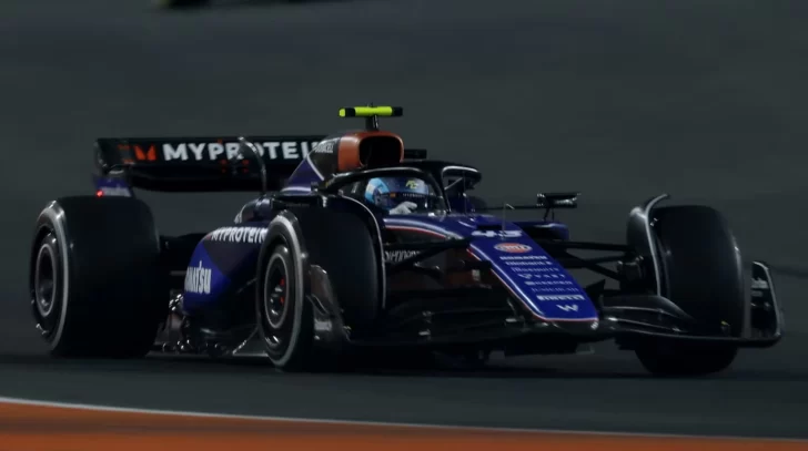 Franco Colapinto avanzó dos lugares y terminó 18° en la carrera sprint del GP de Qatar Franco Colapinto avanzó dos lugares y terminó 18° en la carrera sprint del GP de Qatar