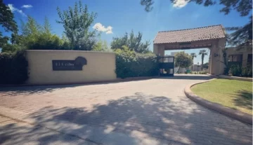 Armados y encapuchados robaron en un country a un funcionario de la Justicia Federal Armados y encapuchados robaron en un country a un funcionario de la Justicia Federal