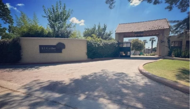 Armados y encapuchados robaron en un country a un funcionario de la Justicia Federal Armados y encapuchados robaron en un country a un funcionario de la Justicia Federal