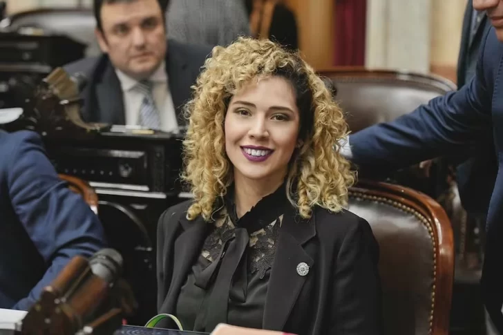 Una diputada mendocina, nacida en San Juan, festejó el triunfo de San Martín y causó polémica