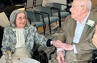 Se casaron a los 102 y 100 años: se convirtieron en los recién casados más longevos del mundo Se casaron a los 102 y 100 años: se convirtieron en los recién casados más longevos del mundo