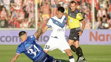 Vélez perdió ante Unión 1 a 0 y la tabla se puso al rojo vivo Vélez perdió ante Unión 1 a 0 y la tabla se puso al rojo vivo