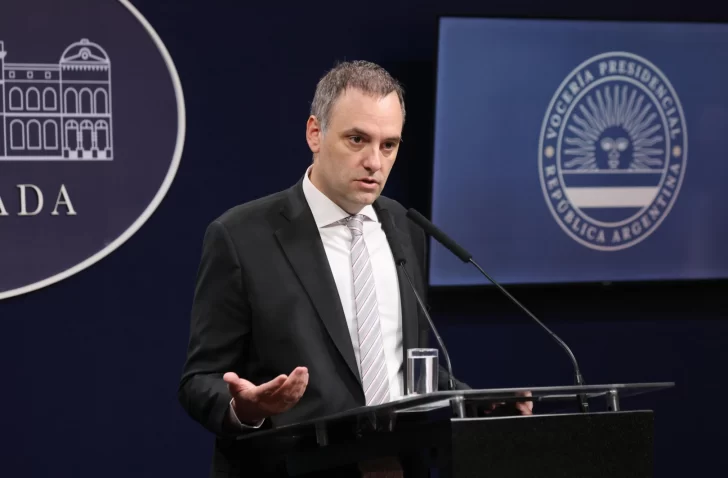 El festejo de Adorni por el fallo de YPF: “Décadas de gestiones decadentes nos trajeron hasta acá”