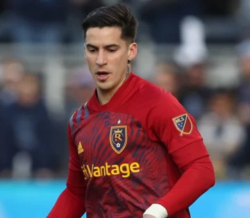 San Martín empieza a reforzarse