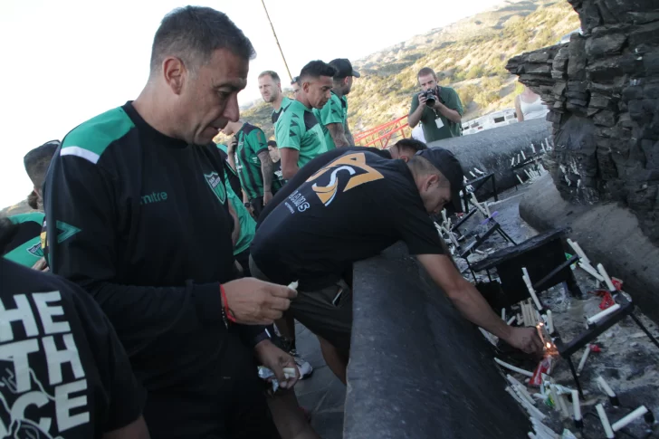 Antuña, el DT de las cábalas: reveló que guardará la ropa que usó todo el campeonato