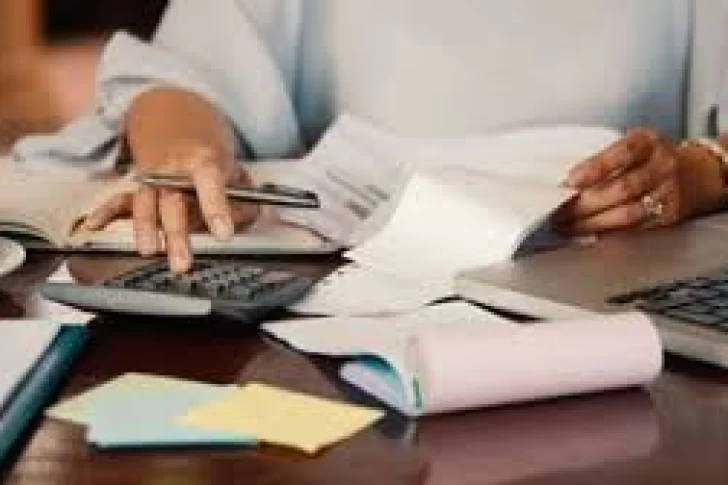 Discriminar el IVA será obligatorio en todas las facturas