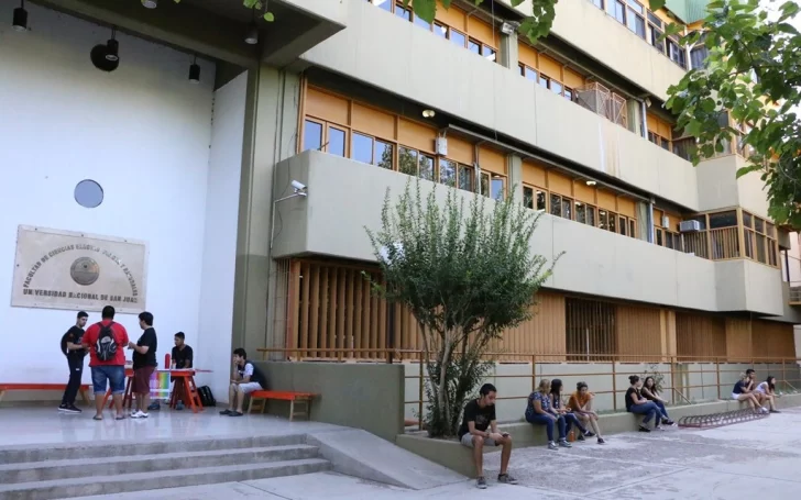 Tras el veto de Milei, la UNSJ adherirá al paro convocado para este viernes en todas las universidades del país Tras el veto de Milei, la UNSJ adherirá al paro convocado para este viernes en todas las universidades del país